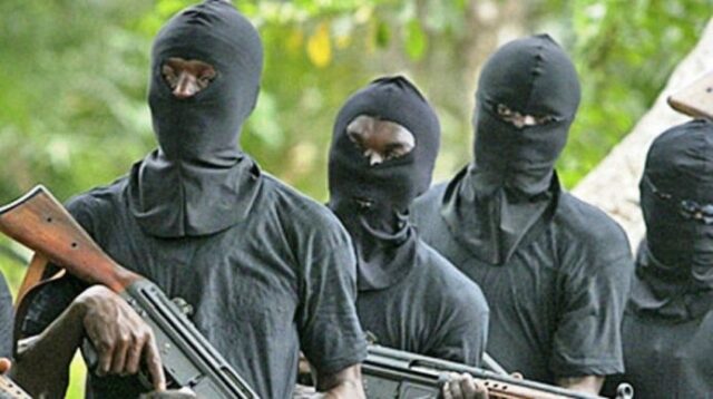 gunmen-e1540578039954 (1)