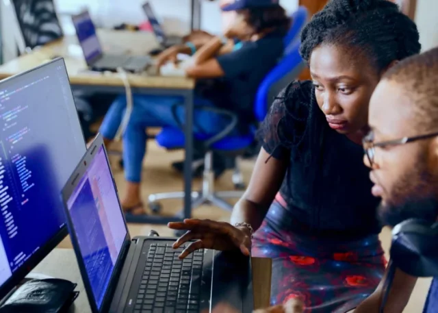 Youths-and-technology-training-750x536