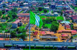 Kwara Gov Hoists ‘National Unity’ Flagpole