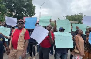 Staff Hold Protest At FCTA Headquarters In Abuja, Issue Three-Day Ultimatum