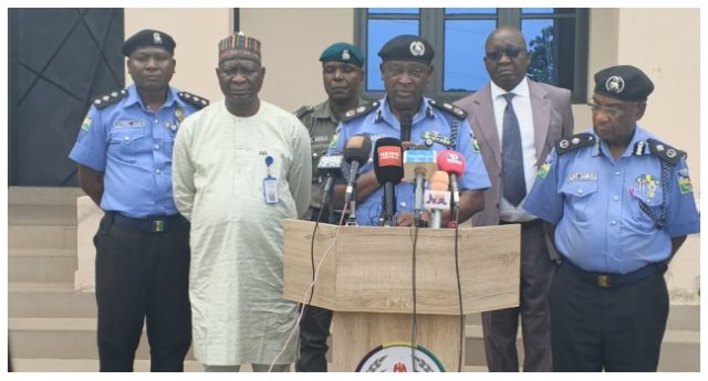 Emmanuel-Adesina-Plateau-CP