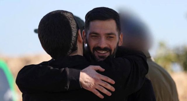 ISRAELI-HOSTAGES