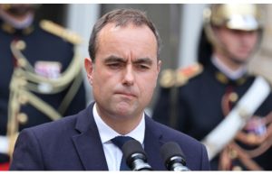 France’s New PM Resigns, Hours After Naming Govt