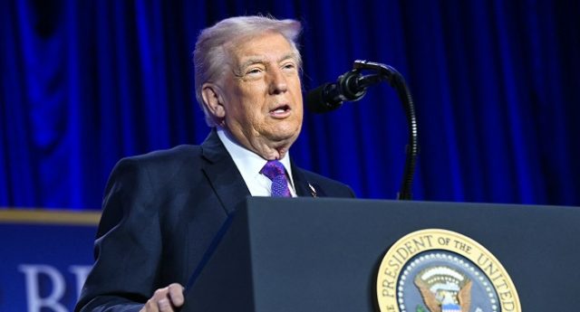 US-POLITICS-RELIGION-PRAYER-BREAKFAST-TRUMP