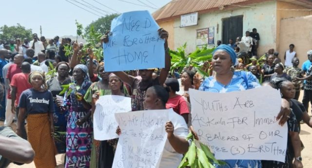 Plateau-Attack-Protest