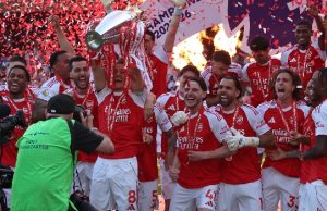 Arsenal Crowned Champions, Lift Premier League Trophy