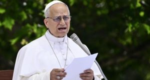 Bureaucracy Hindering Global Aid Efforts, Pope Warns