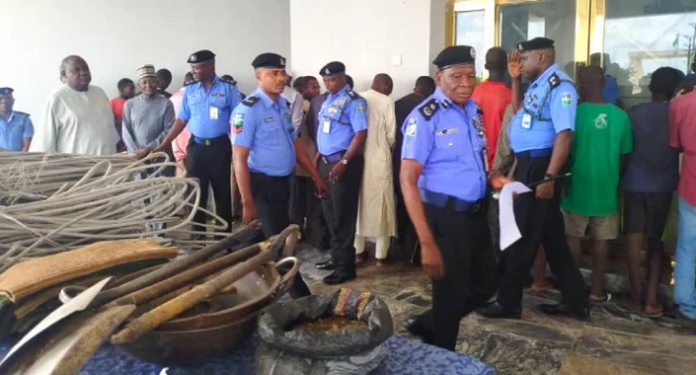 Arrested-Suspects-Recovered-items-police-officers