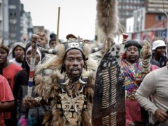 Xenophobia: South Africa Suffers Labour Drought After Migrants’ Exodus Members-of-the-Zulu-regiment-known-as-the-‘Amabutho-chant-slogans-as-they-march-during-a-demonstrat (1)