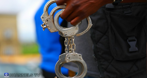 Police Arrest 45 Suspects In Edo, Rescue 38 Abducted Victims handcuffs