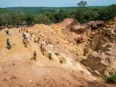 Gold Mine Collapses on Artisanal Miners in Central African Republic leaving 100 de@d GettyImages