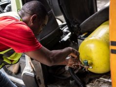 Subsidy Removal: Tinubu Directs Rollout Of Additional 500 CNG Stations Jide Fashetire, Founder of City Mechanic, sets up a gas bottle in a mini bus to convert it to gas combustion in City Mechanic, a Compressed Natural Gas (CNG) center Lagos, on November 12, 2024. (Photo by OLYMPIA DE MAISMONT / AFP)